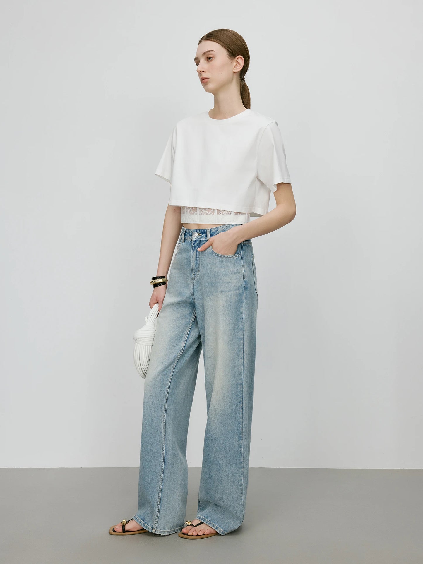 FSLE 【Premium Series】Waist-cropped Lace-spliced Fashion  T-shirt for Women Chic Blouse 2025 Summer New Arrival 25FE12023