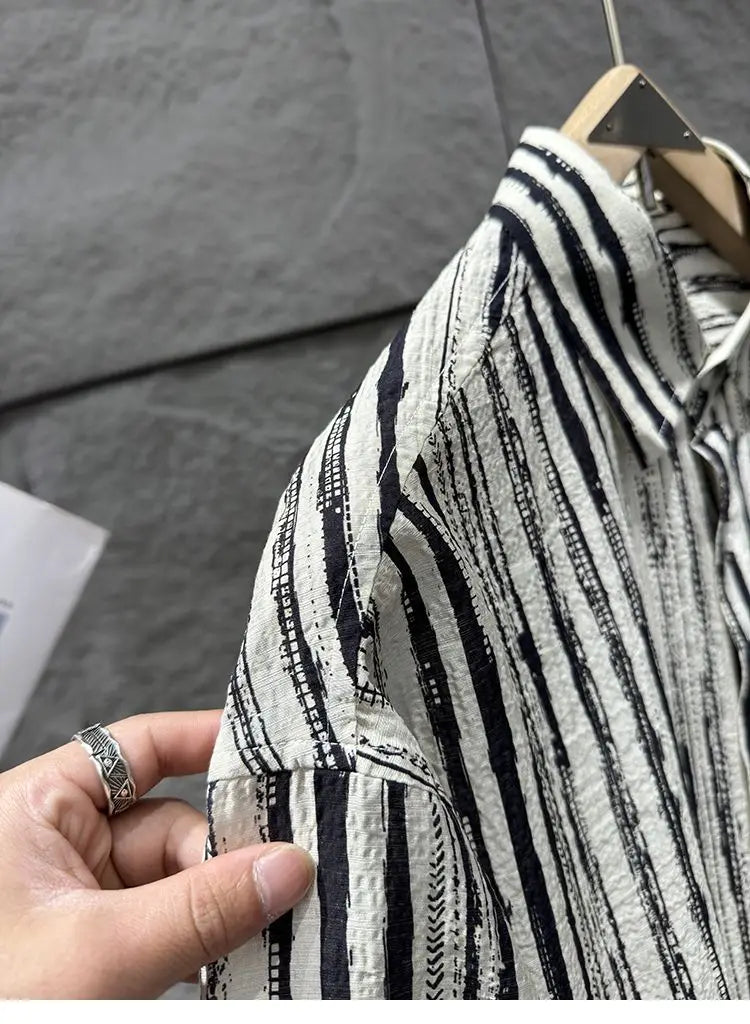 2025 Summer New Striped Shirt Short-sleeved Men's Fashion Trend Versatile and Personalized Button Cardigan Men's Clothing
